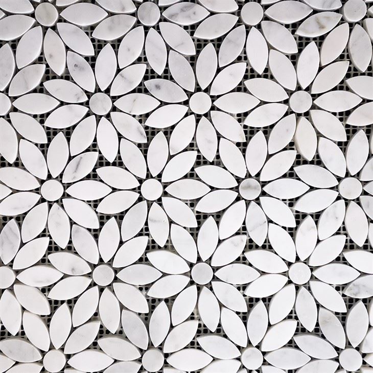 กระเบื้องโมเสคหินอ่อนดอกไม้สีขาว Carrara สำหรับอาบน้ำหรือพื้นห้องน้ำ